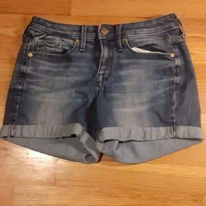 Cute denim shorts
